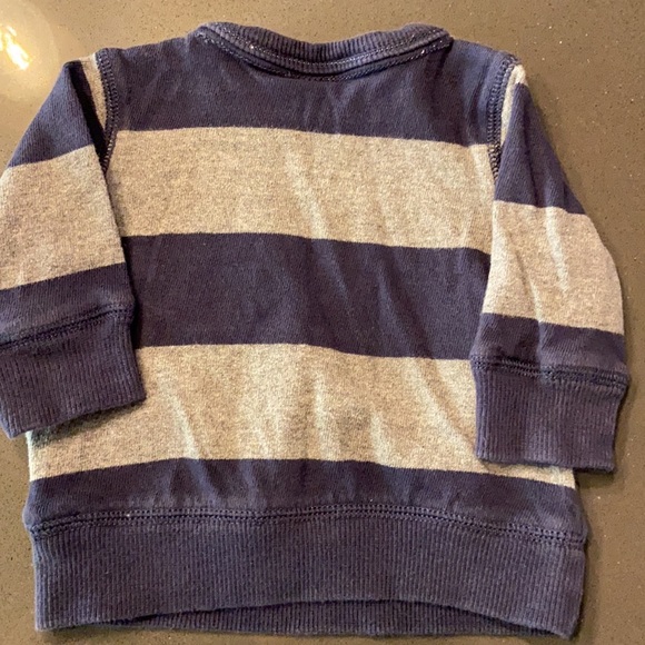 Carter’s 3 Month Boys Navy & Gray Striped Pull Over Sweater - Picture 4 of 4